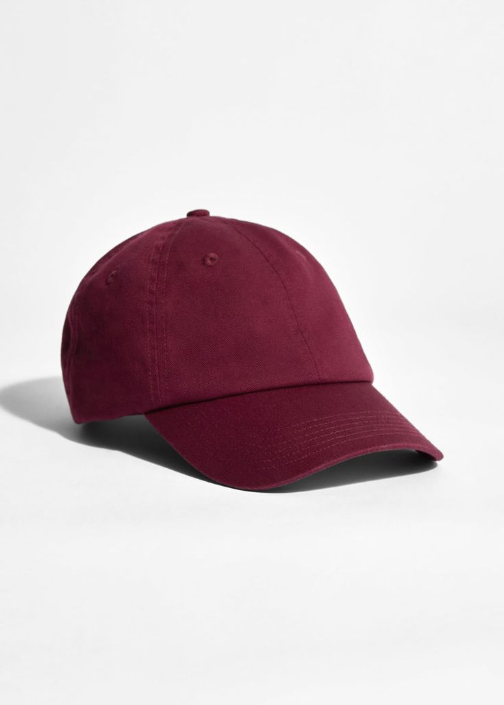 Classic baseball cap in a cotton finish, with a curved peak.Slider buckle at the back and topstitch detailing Solid Color Cotton Hats For Streetwear, Classic Red Cotton Hat, Basic Cotton Baseball Cap, Classic Red Cotton Baseball Cap, Red Six-panel Cotton Baseball Cap, Red Cotton Six-panel Baseball Cap, Red Six-panel Cotton Hat, Red Cotton Six-panel Hat, Classic Cotton Baseball Cap With Curved Bill