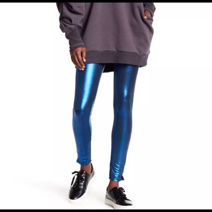 Nwt Free People Metallic Blue Leggings. Bin 4 Trendy Blue Stretch Leggings, Blue Stretch Leggings For Fall, Stretch Blue Leggings For Fall, High Waist Blue Leggings For Fall, High Rise Blue Pants For Fall, Blue Stretch Leggings For Loungewear, Stretch Blue Leggings For Loungewear, Trendy High Waist Blue Leggings, Blue Tight Casual Bottoms