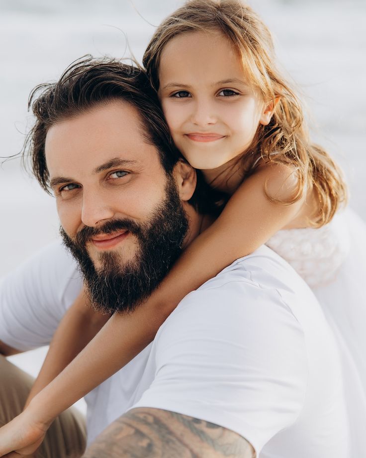 I recently had the pleasure of capturing a heartwarming daddy-daughter photo shoot for my clients. The bond between them was truly special, and every moment was filled with laughter and love. It’s always a joy to document such genuine moments, and I’m thrilled with how beautifully these photos turned out 🥰 #daddydaughterphotoshoot #30aphotographer #destinphotographer #tampaphotographer Father And Two Sons Picture Ideas, Daddy And Daughter Date Ideas Pictures, Mommy Daddy And Daughter Photoshoot, Father Daughter Family Photos, Grandson And Grandma Photos, Father Daughter Christmas Pictures, Father And Daughters Photo Ideas, Daddy And Me Photo Shoot Father Daughter, Dad And Older Daughter Photo Ideas