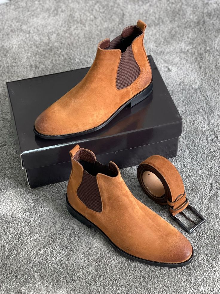 NEW COLLECTİON - FW 21 / 22 Collection: FALL & WİNTER 21 - 22 Production: Special Production Injected Leather Sole Suede Leather Chelsea Boots Tan Product color: TANProduct material: %100 Suede Leather Product care: It can be polished and dyed.Product size: 39-40-41-42-43-44-45Package Includes: Boots , Socks , Belt Note : When you buy Boots , tan belt and socks are a gift. Tan Suede Chelsea Boots, Tan Chelsea Boots, Buy Boots, Botas Chelsea, Suede Chelsea Boots, Mens Boots Fashion, Tan Boots, Suede Leather Boots, Leather Chelsea Boots