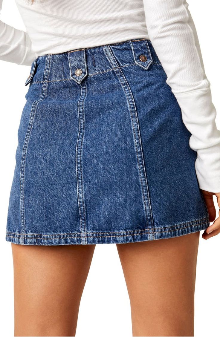 Mini Denim Skirt Outfit, Denim Skirt Outfit, Denim Miniskirt, Mini Denim Skirt, Bday Gift, Fashion Bottoms, Clothes Aesthetic, Style Upgrade, Skirt Outfit