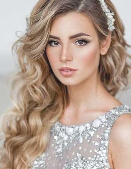 Simple Wedding Hair, Hair To The Side, Side Curls, Wedding Hair Side, Natural Hair Bride, Homecoming Hairstyles For Medium Length, Vintage Wedding Hair, Simple Wedding Hairstyles, Side Hairstyles