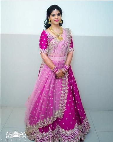 Heavy Banglory Silk Designer Lahenga Choli Punjabi Dresses, Half Saree Function, India Women, Saree Kurti, Lehenga Saree Design, Half Saree Lehenga, Indian Outfits Lehenga, Lehnga Dress, Half Saree Designs