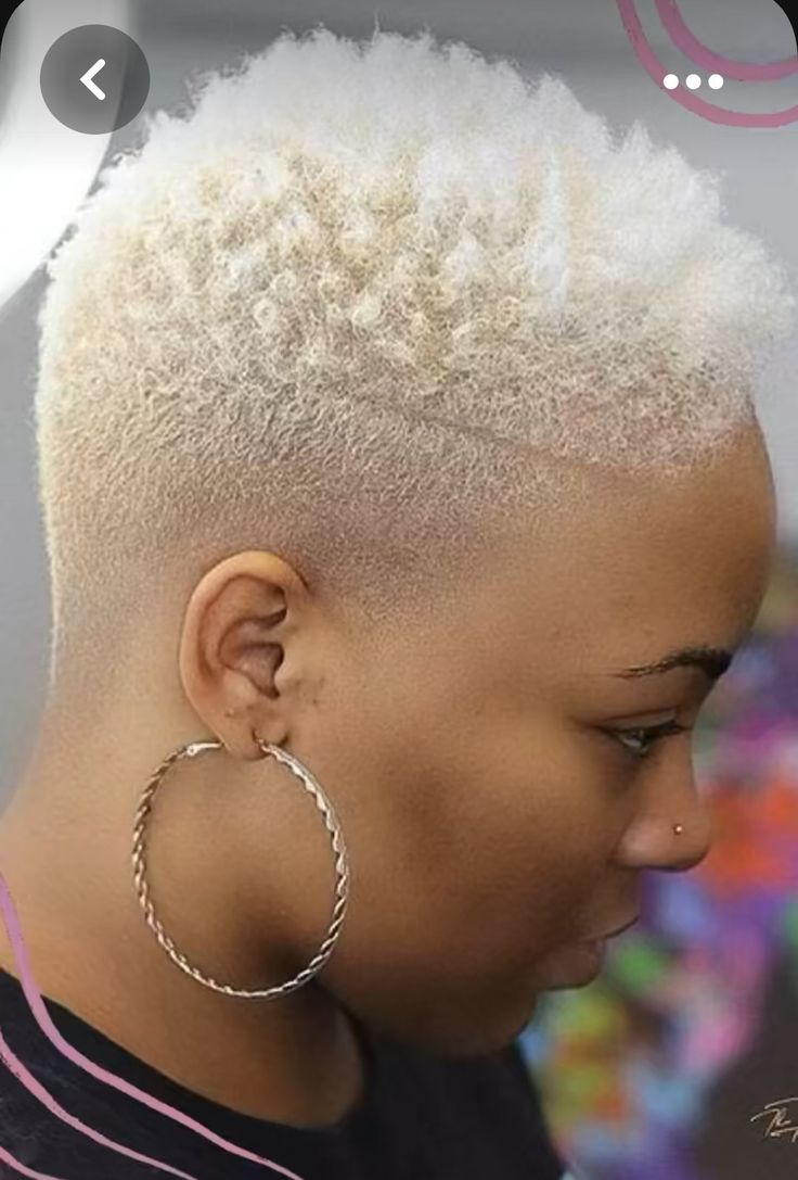 Low Cut Hairstyles, Short Bleached Hair, Short Platinum Blonde Hair, Natural Hair Haircuts, Short Fade Haircut, Natural Haircuts, Blonde Natural Hair, Short Natural Haircuts, Short Hair Designs