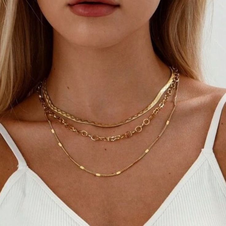 Minimalist Snake Chain Link Chain Necklace In Gold Tone Stainless Steel 18k Gold Plated New (Boutique Packaging) **Let Me Know If You Like To Bundle With Another Listing! **I Always Accept Reasonable Offers Cute Earrings Cute Jewelry Dainty Jewelry Summer Vacation Cute Outfits Trendy Jewelry Formal Jewelry Wedding Earrings Lovers Gift Holiday Gift Gift For Her Tags : Anthro Anthropologie Free People We The Free Zara Zara Jewelry Lili Pulitzer Kendra Scott 8 Other Reasons Dolls Kill Lili Clasps F Necklace Stacks, Boutique Packaging, Jewelry Formal, Necklace Aesthetic, Formal Jewelry, Zara Jewelry, Freshwater Pearl Ring, Fashion Goals, Jewelry Summer