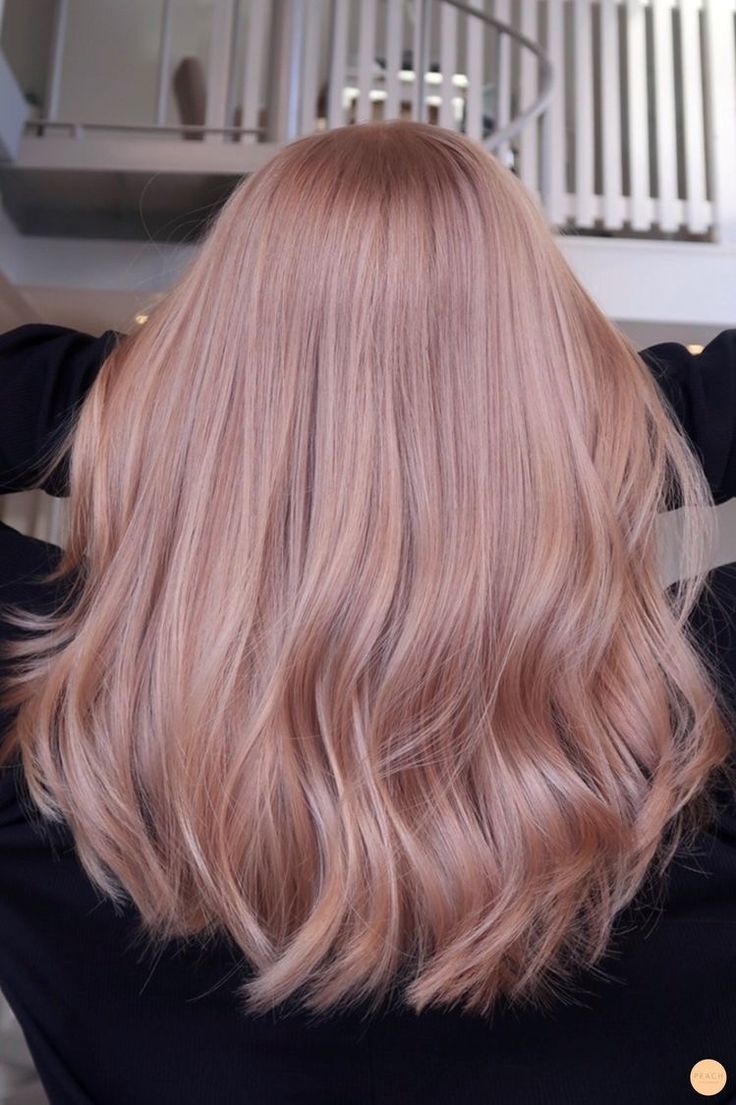 Blond Rose, Light Pink Hair, Pink Blonde, Gold Hair Colors, Pink Blonde Hair, Strawberry Blonde Hair Color, Hair Color Rose Gold, Hair Color Streaks, Hair Colour Ideas