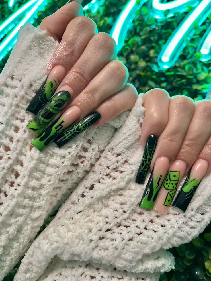 Boogeyman Nails, Oggy Boggy Nails, Oggie Boogie Nails, Oogie Boogie Nails Acrylic, Boogie Man Nails, Spooky Christmas Nails, Boogie Nails, Oogie Boogie Nails, Green Halloween Nails