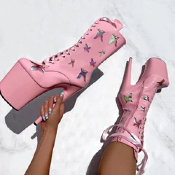 New In Box Butterfly Boot - Pink - 8 Inch - Uk5 / Eu38 / Us7 / Au7 Pink Lace-up Leather Heels, Pink Square Toe Party Boots, Pink Lace-up Heels With Reinforced Heel, Heels Butterfly, Butterfly Boots, Weird Shoes, Fantasy Shoes, Pleaser Shoes, Estilo Punk