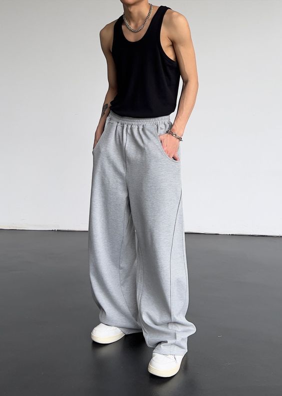 High Waisted Sweatpants, Sweatshirt Jean Jacket, Women Cargo Pants, Streetwear Mode, Baggy Style, Baggy Clothes, Casual Sweatpants, Wide Leg Sweatpants, High Waist Pants