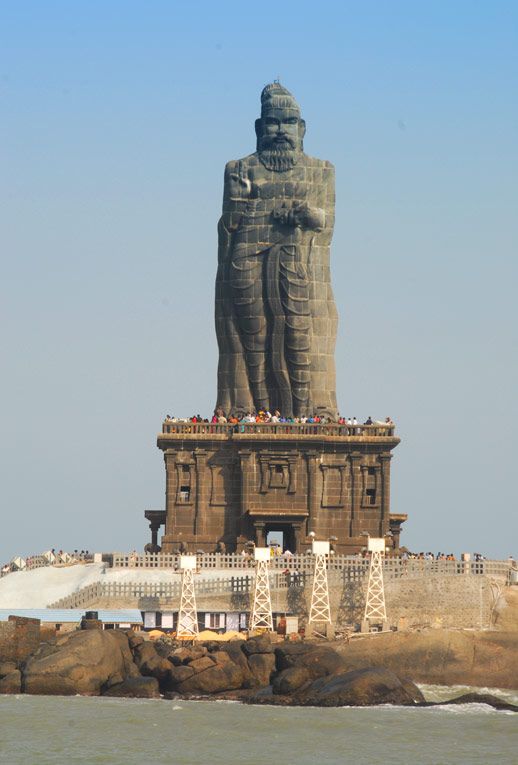 there is a large statue in the middle of the water