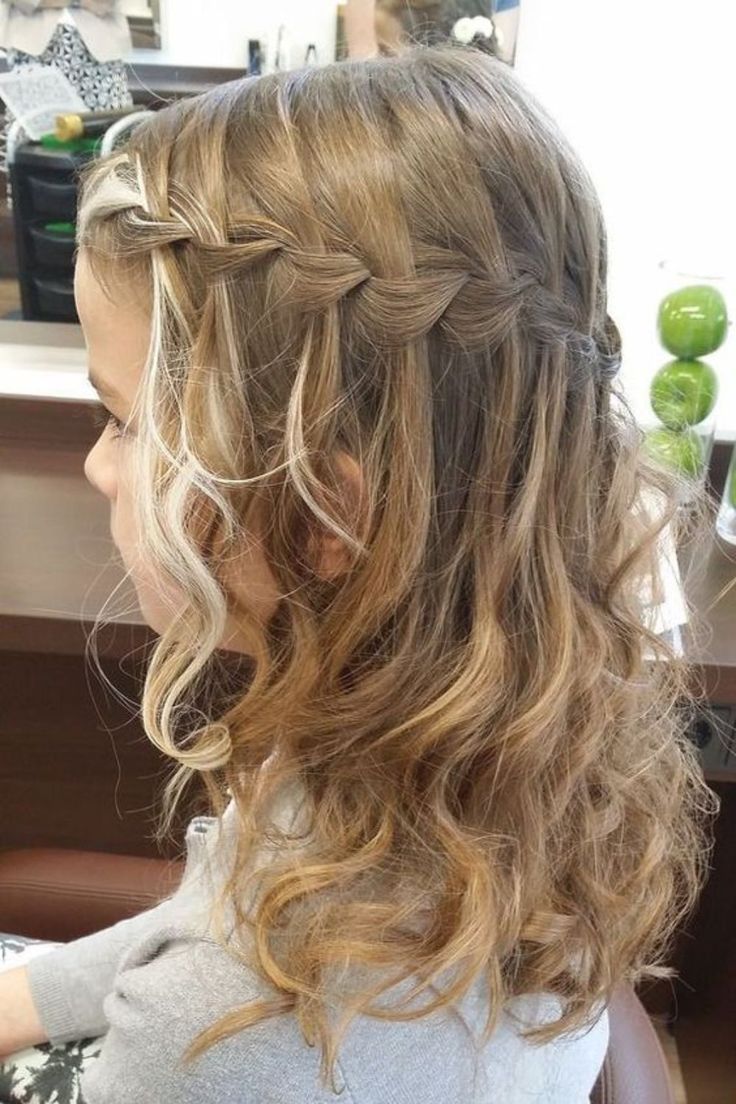 Top 25 Easy & Cute Kid Hairstyles For 2023 Communion Hairstyles For Kids, First Holy Communion Hairstyles, Holy Communion Hairstyles, All Back Hairstyle, Classy Updo Hairstyles, First Communion Hairstyles, Communion Hairstyles, Look Rose