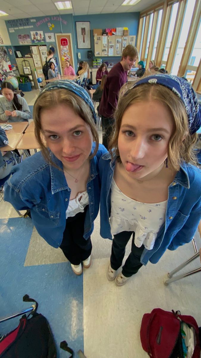 twin day Twin Day Spirit Week, Twin Day, Editing Inspiration, Spirit Week, Twins, Boy Or Girl