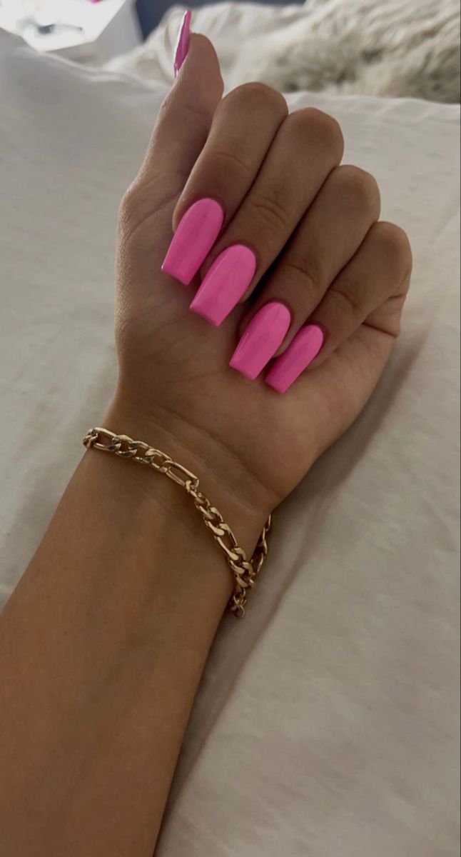 Acrylic Nail Designs Plain Colors, Nail Ideas Acrylic Plain Color, Plain Summer Nails Acrylic, Plain Nails Acrylic Colors, Cute Acrylic Nails Plain Colors, Nail Designs Plain Colors, Plain Pink Acrylics, Pink Nails Plain Simple, Solid Nail Color Ideas Square