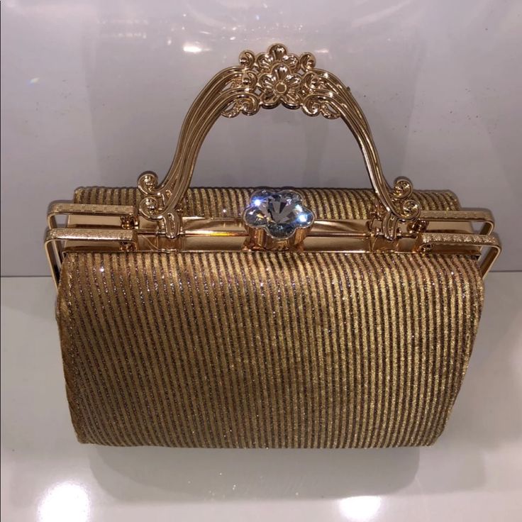 Small Gold Purse/Clutch Hand Bag, Rainbow Sparkles On Shiny Gold Fabric, Gold Hardware And Straps/Chain Included. Diamond Flower Clasp Detail. Burberry Purse, Fendi Mini, Gold Purse, Micro Bag, Gold Clutch, White Purses, Straw Bags, Monogram Bag, Gold Fabric