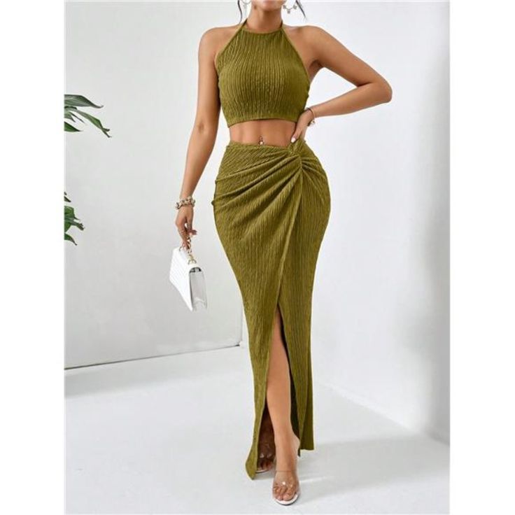 -Item Id 22378930 -Details: Wrap, Knot, Twist -Neckline: Halter -Style: Casual -Color: Army Green -Pattern Type: Plain -Tops Length: Micro Crop -Tops Material: Knitted Fabric -Top Type: Camisole -Tops Composition: 95% Polyester, 5% Elastane -Bottom Type: Skirt -Fit Type: Slim Fit -Fabric: Slight Stretch -Care Instructions: Hand Wash Or Professional Dry Clean -Sheer: No **Open To Offers!!!** **Bundle To Save More** **30% Off Bundles Of 2 Or More Items!!** ***Orders Go Out Within 5-10 Business Day Long Beach Skirt, Thigh Skirt, Skirt Two Piece, Skirt Crop, Classic Skirts, Set Outfits, Beach Skirt, Summer Crop Tops, Plain Tops