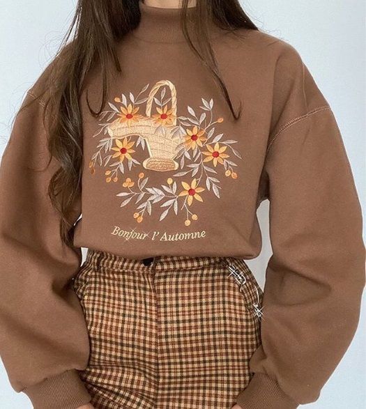 Pullover Outfit, Cottagecore Fashion, Adidas Vintage, Winter Outfit Inspiration, Winter Mode, Outfit Goals, Maxi Skirts, Mode Vintage, Mode Inspiration