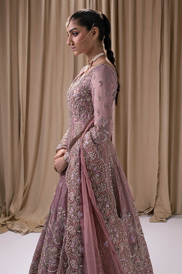 Walima Dresses Pakistani Brides Maxi, Lavender Walima Dress, Light Purple Walima Dress, Bridal Frock, Lilac Pakistani Bridal, Walima Dresses Pakistani, Walima Maxi Pakistani Bridal Pink, Mauve Pakistani Bridal Dress, Embellished Lehenga