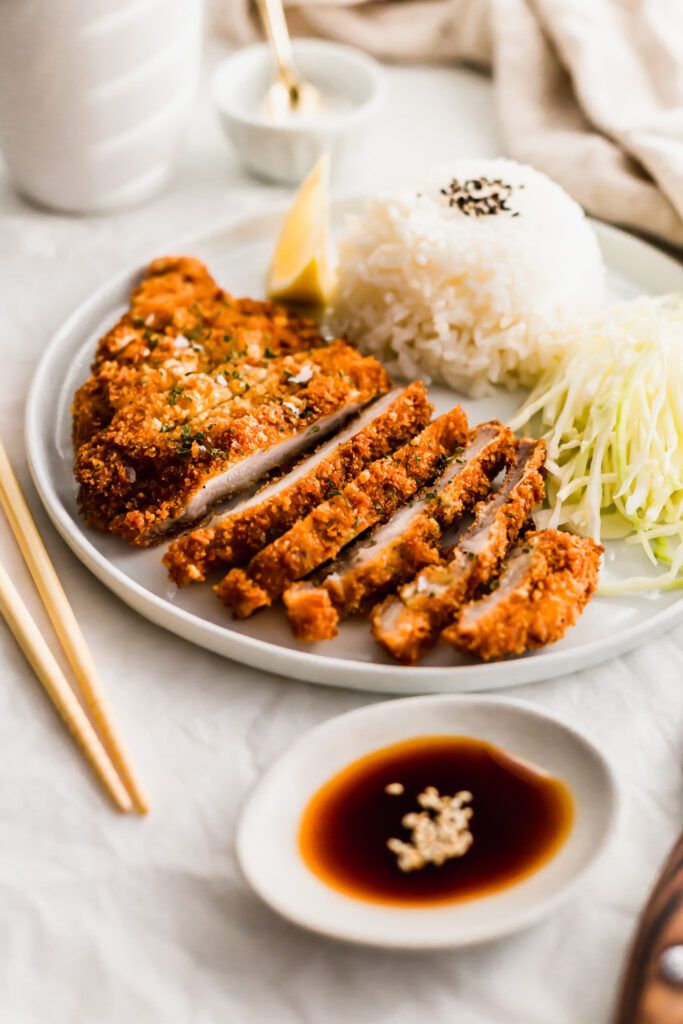 Katsu Chicken Recipe, Pork Tonkatsu Recipe, Pork Tonkatsu, Katsu Chicken, Japanese Food Photography, Pork Cutlets, Tanah Liat, Fried Pork, Japan Food