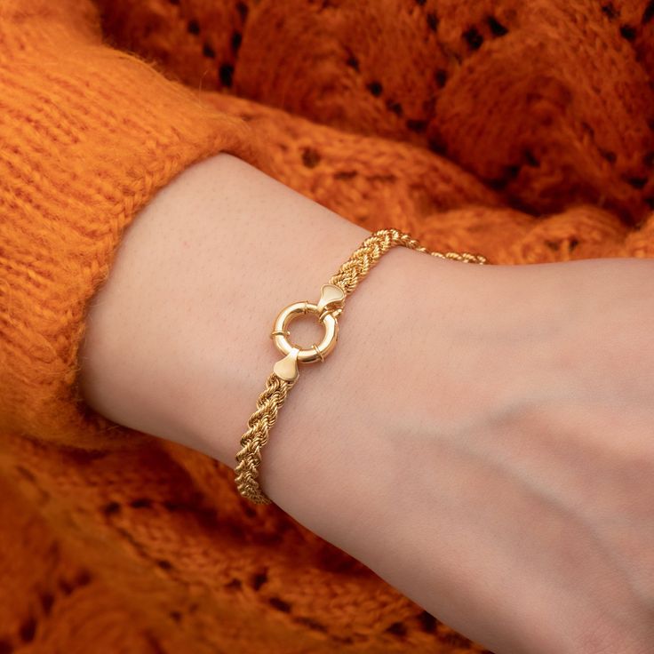 Rope Chain Bracelet, 14K Solid Gold, Twisted Chain, Real Gold Braided Rope, Yellow Gold Chain Bracelet For Women , Valentine's Day Gift  ✅Gold Material: Real gold, Genuine solid gold ✅Gold karat options: 14 karat ✅Gold Color: Yellow Gold ✅ClosureType: Toggle Anchor Clasp 📐DIMENSIONS The thickness of the chain is 4.80 mm -5 mm approx. The width of the closure is 12 mm. 📐Bracelet length option: 4.5 inches - 8.0 inches After your confirmation, I will ship your order in 1-3 business days. Estimate Gold Chain Bracelet For Women, Delicate Gold Bracelet, Chain Bracelet For Women, Gold Bracelet Simple, Real Gold Chains, Latest Bracelets, Twisted Chain, Gold Jewelry Simple Necklace, Gold Chain Bracelet