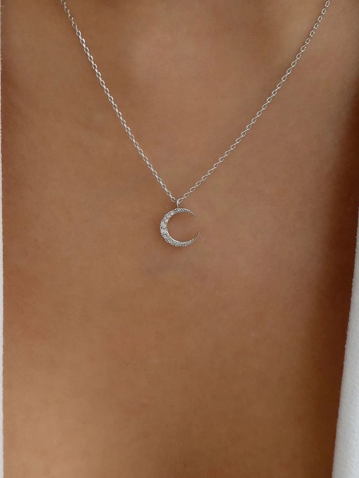 Silver Fashionable   Zinc Alloy  Pendant Necklaces Embellished   Jewelry Silver Jewellry, Surf Jewelry, Moon Necklace Silver, Preppy Jewelry, Pretty Jewelry Necklaces, Moon Pendant Necklace, Jewelry Accessories Ideas, Classy Jewelry, Moon Jewelry