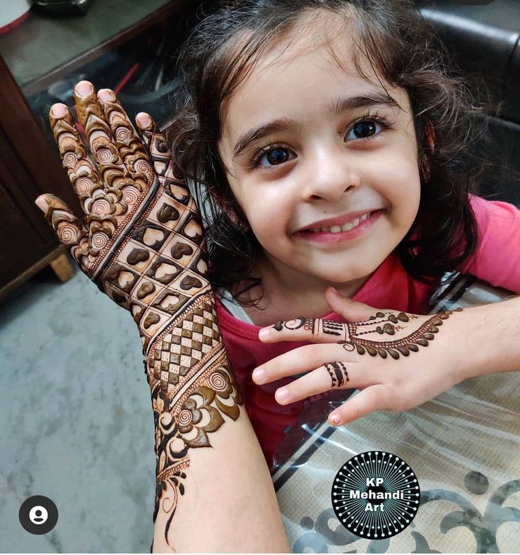 Mehndi For Baby Girl, Baby Mehandi Designs, Mehendi Designs For Kids Hands, Baby Girl Mehndi Design, Kids Mehandi Designs Hands, Mehandi Designs For Kids, Mehendi Designs For Kids, Baby Mehndi, Baby Mehndi Design