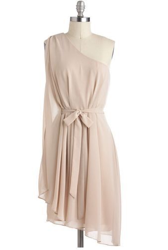 Soiree Dress, Retro Vintage Dresses, Mod Dress, A Dress, Auburn, Look Fashion, Gorgeous Dresses, Bridesmaid Dress, Pretty Dresses