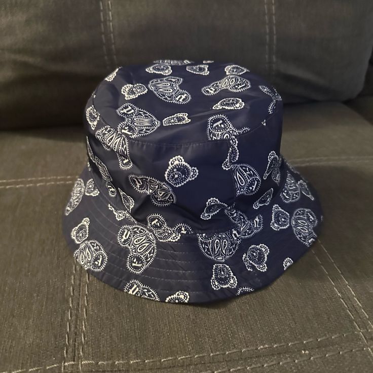 Worn One Time And It’s In Perfect Condition Palm Angel Bucket Hat, Palm Angels, One Time, Swim Trunks, Matching Sets, Bucket Hat, Kids Shop, Color Blue, Swimming