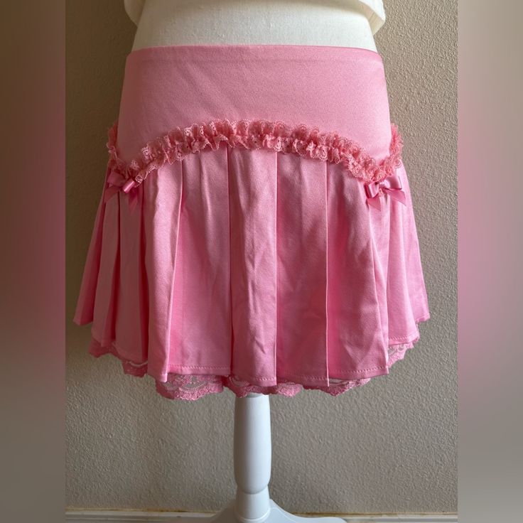 Nwot Dolls Kill Sugar Thrillz Skirt - Size Large. I’ve Never Worn This- Only Tried On And It Has Sat In My Closet Since. Comes From A Smoke-Free, Pet-Friendly Home. Offers Welcome Fairy Kei Mini Skirt With Ruffles, Fairy Kei Ruffle Bottoms For Summer, Fairy Kei Ruffled Bottoms For Summer, Fairy Kei Mini Skirt With Ruffles For Summer, Fairy Kei Fitted Skirt With Ruffles, Summer Fairy Kei Mini Skirt With Ruffles, Fairy Kei Ruffled Mini Skirt For Summer, Cute Summer Pleated Skirt, Fairy Kei Tiered Ruffled Skirt