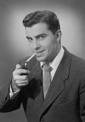 Men's pompadours in the 1940s were significantly less extreme than later iterations. 1940s Mens Hairstyles, 1950 Hairstyles, Hairstyle 1940, 1940s Hair, Pompadour Men, 1970s Hairstyles, Nautical Nails, Blithe Spirit, Hair Man