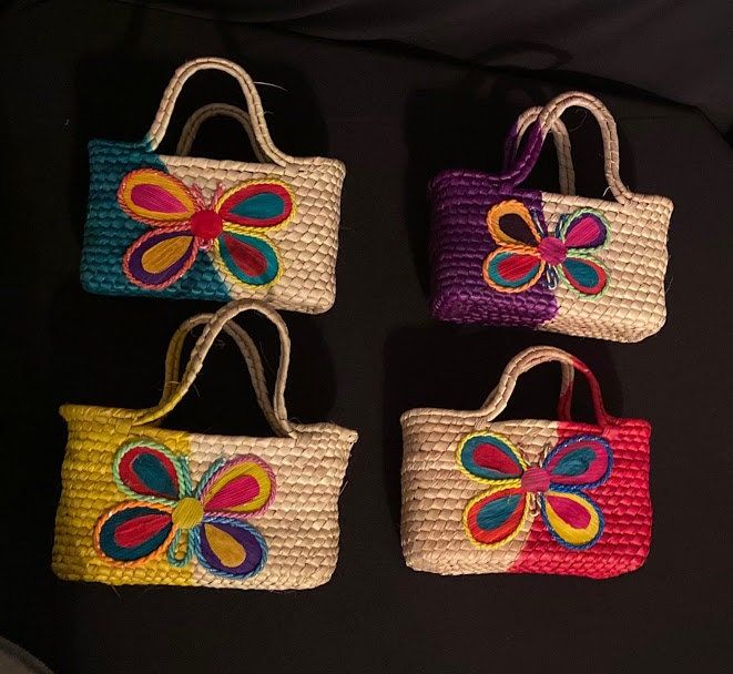 Beautiful Girls Handmade Palm Straw Purse Primary color is Beige Secondary colors offered: Teal, Red, Hot Pink, Yellow, Purple Measures: 4 1/2" x 7"  ~ Multicolor Pattern ~ Handcrafted in Chiapas, Mexico ~ Hand painted ~ Butterfly in the front Butterfly Purse, Hand Painted Butterfly, Painted Butterfly, Straw Purse, Secondary Colors, Girls Purse, Top Handle Bags, Girls Handmade, Yellow Purple