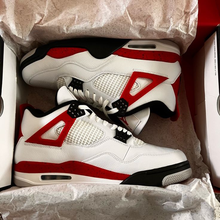 Brand New Air Jordan 4 Retro. White, Red, & Black. Men’s Size 12. Never Worn, Comes With Box Retro 4’s, Casual Shoes Women Sneakers, Pretty Sneakers, Trendy Shoes Sneakers, Preppy Shoes, Jordan Shoes Retro, Jordan 4s, Pretty Shoes Sneakers, Shoes Sneakers Jordans