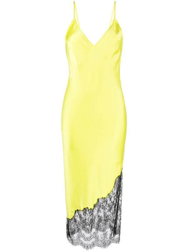 Fleur Du Mal lace-trim Slip Dress - Farfetch Lime Clothes, Casual Date Night Outfit, Scallop Hem, Lace Silk, City Dress, Antique Clothing, Silk Slip Dress, Dress Yellow, Black Lace Dress