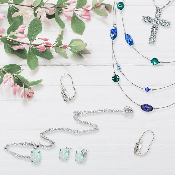 Whatever you do, do it in style. 💄 Shop this week's deals from 30-50% off. Sales Notification, Necklace Displays, 12 Stones, Open Heart Necklace, Chic Earrings, Sterling Silver Hoops, Chain Ring, Blue Diamond, Brass Metal