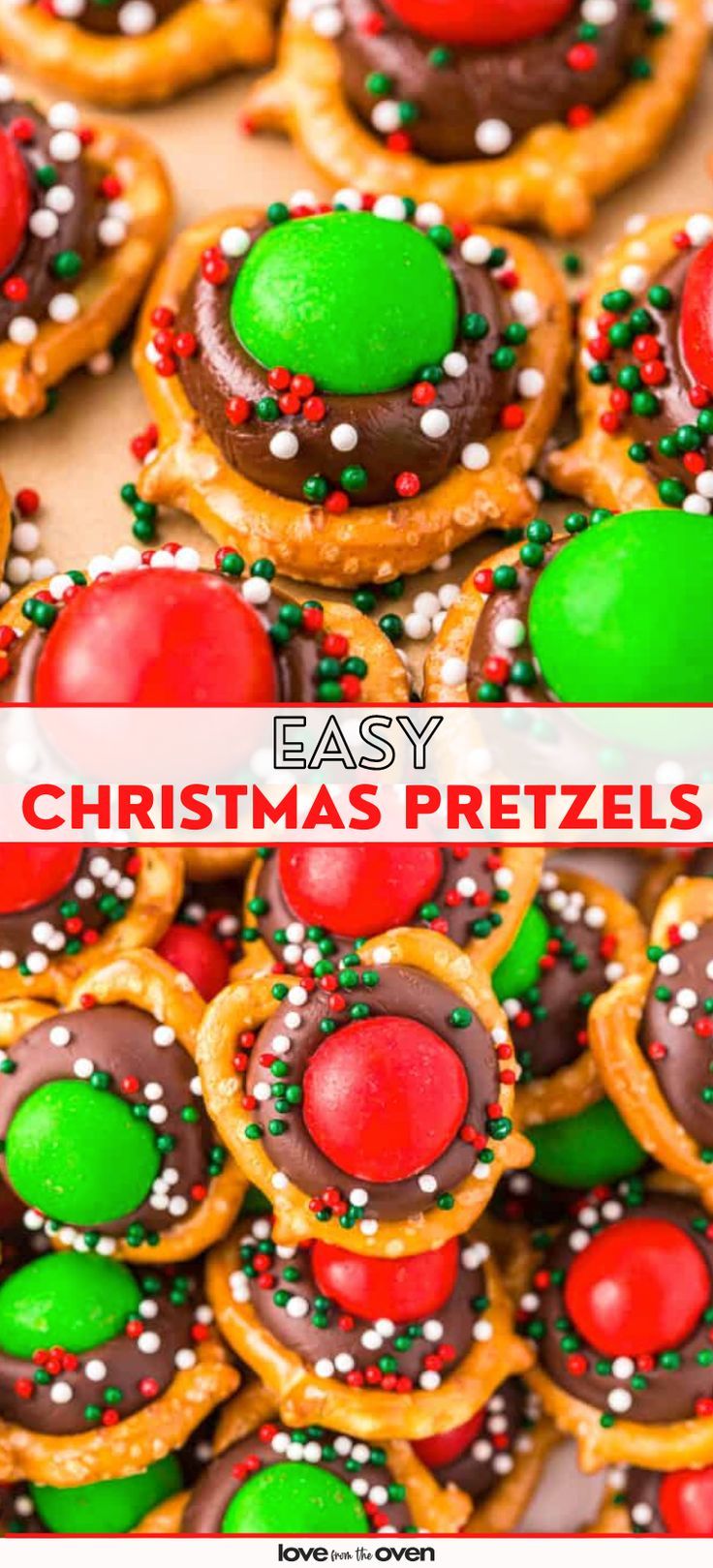 christmas pretzels with green and red frosting on them are arranged in rows