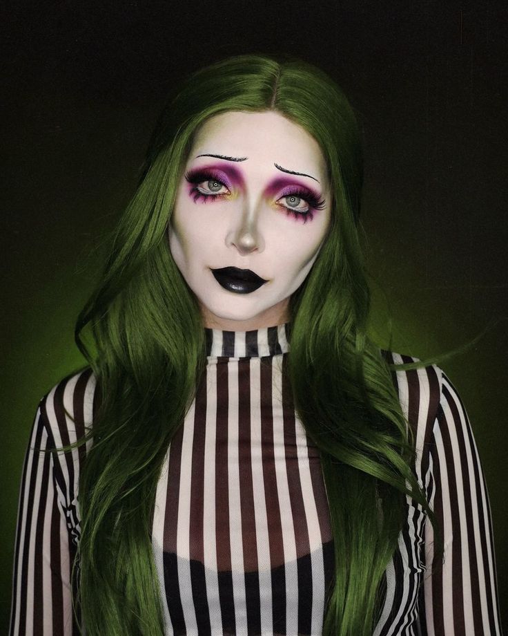 Beetlejuice Makeup: 25 Bold and Unique Ideas for a Striking Look Beetlejuice Makeup Female Easy, Girl Beetlejuice Makeup, Beetlejuice Costume Makeup, Beetlejuice Female, Female Beetlejuice Makeup, Beetlejuice Makeup Glam, Beetlejuice Makeup Female, Beetlejuice Costume Female, Beetlejuice Girl Costume