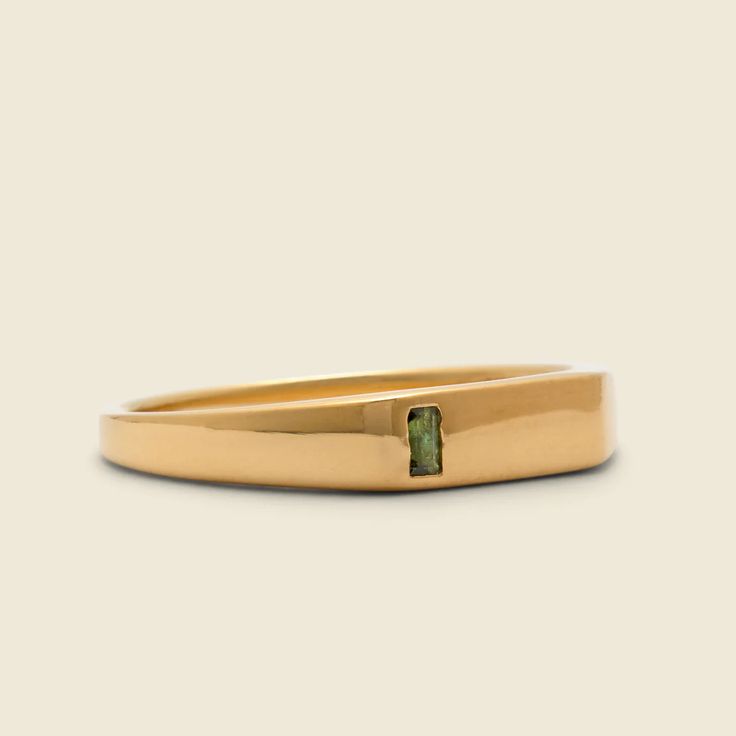 Valor Quartz Signet Ring - Gold Vermeil/Green Modern Gold Signet Ring With Rectangular Stone, Modern Jewelry With Rectangular May Birthstone, Modern Rectangular May Birthstone Jewelry, Modern Gold Stackable Emerald Ring, Green Minimalist Signet Ring For Anniversary, Elegant Rectangular Emerald Signet Ring, Gold Rings With Rectangular Stone For Everyday, Everyday Gold Emerald-cut Emerald Ring, Everyday Gold Emerald Cut Emerald Ring