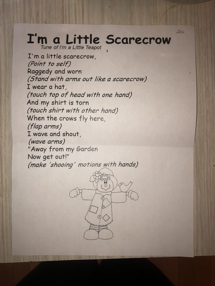 a piece of paper with writing on it that says i'm a little scarecrow