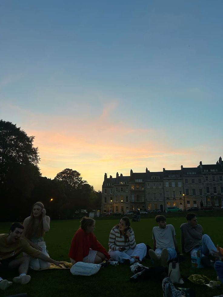 Friends At University, Uk Friends Aesthetic, Bath University Aesthetic, Uk Uni Aesthetic, University Aesthetic Friends, Friends In University, Bath Uni, Bath University, England University