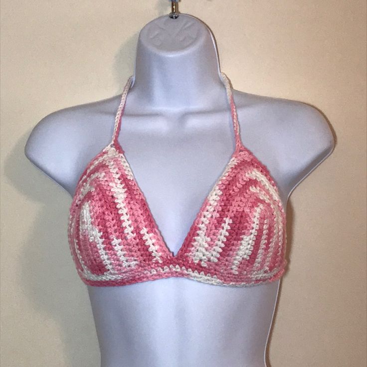 I Handmade This Ooak Bralette With 100% Cotton Yarn. Top And Back Ties Are Adjustable. Can Be Worn As A Bathing Suit Top As Well. S24 White Triangle Top Bra Friendly, White Triangle Top With Bra-friendly Design, White Triangle Top With Bra Friendly Design, White Fitted Triangle Halter Top, Fitted Cotton Halter Top For Beach, Fitted Triangle Top Crop Top For Summer, Fitted Cotton Crop Top For Beach Season, White Cotton Halter Top For Beach, White Cotton Triangle Top Crop Top