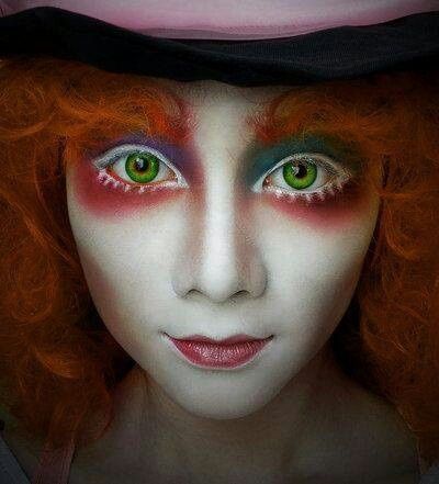 mad hatter makeup | Mad Hatter makeup inspiration Male Customes Halloween Ideas, Mad Hatter Makeup, Carnaval Make-up, Female Costumes, Alice In Wonderland Makeup, Wonderland Makeup, Hatter Costume, Fantasy Make-up, Halloweenský Makeup