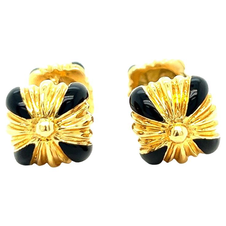 Black enamel gold cufflinks, circa 1980s Black enamel with 18 karat yellow gold; marked 18k Size: width 12 mm, length 12 mm Total weight: 18.3 grams Luxury Black Enamel Jewelry For Weddings, Luxury Gold Earrings With Black Enamel, Luxury Black Enamel Fine Jewelry Earrings, Gold Cufflinks, Gold Enamel, Black Enamel, Cufflinks, Yellow Gold, Yellow