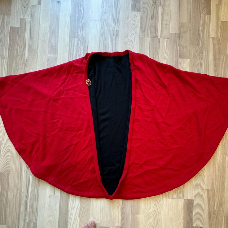 Poncho Big Sz women's elegant Elegant One Size Cape Poncho, Elegant One-size Cape Poncho, Red One Size Cape, Elegant Red Cape For Fall, Elegant Red Fall Cape, Ladies Poncho, Ukraine, Art Collection, Bathing Beauties