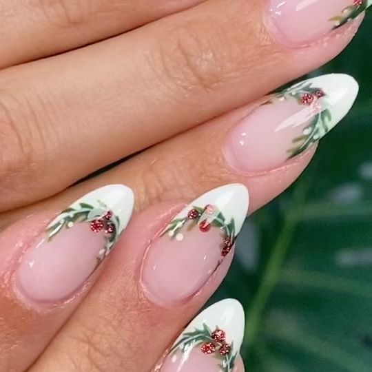 Ny Kuin Lyu on Instagram: "✨PISCES NAIL STUDIO✨ Dm or Use the link to book😍 #christmasnails #holidaynails #reelnails #celebnails #gelxnails ##insatiablenails #nailslove #nailoftheweek #nailsrtist #nailsporn #dopenails #nailpromagazine" Nail Studio, Nail Pro, Dope Nails, Holiday Nails, Nails Nails, Christmas Nails, Art Designs, Nail Ideas, Nail Art Designs