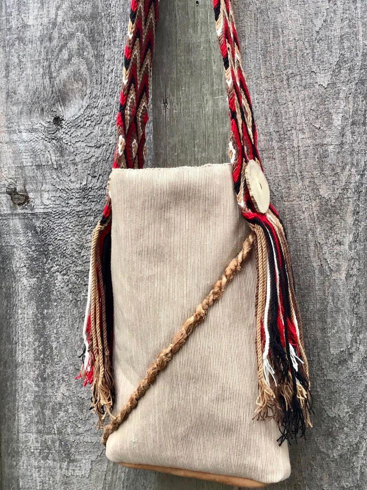 Upcycled beige bucket with vintage upcycled leather base. Colorful authentic Wayuu shoulder strap from Columbia & large antler button accent. Fully lined with pocket. Antler Buttons, Upcycled Leather, Upcycled Vintage, Purses And Handbags, Bucket Bag, Shoulder Bags, Columbia, Shoulder Strap, Shoulder Bag