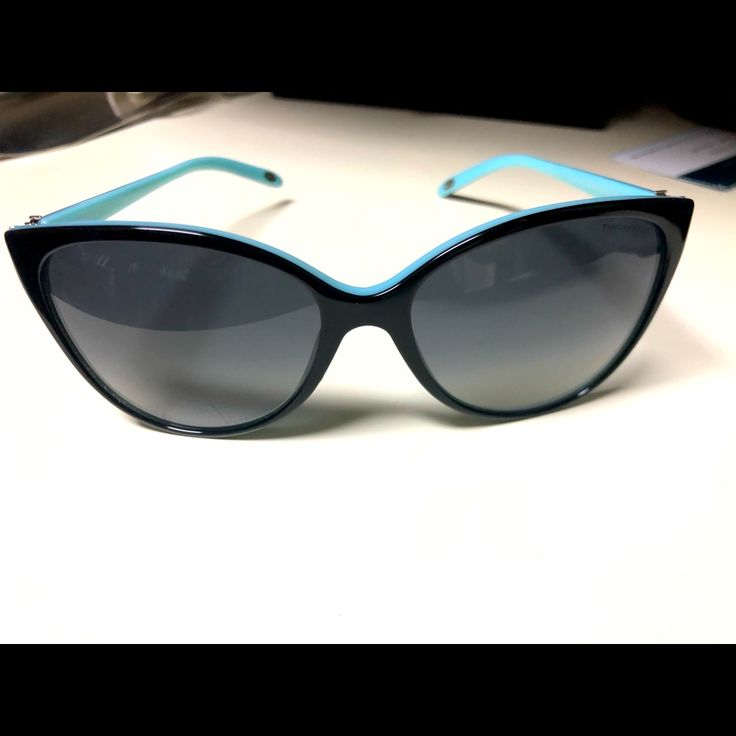 Beautiful Sunglasses Nwt Polarized Faint Scratch As Shown In Picture. Not Noticeable. Elegant Blue Anti-reflective Sunglasses, Tiffany Sunglasses, Crystal Sunglasses, Sunglasses Box, White Sunglasses, Pilot Sunglasses, Tiffany And Co, Eyeglass Case, Black Sunglasses