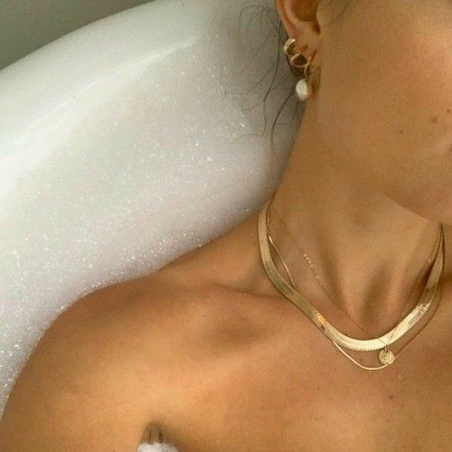 Photo Dope Jewelry, Chain Choker Necklace, Jewelry Inspo, Chain Choker, Piercing Jewelry, Gold Plated Jewelry, Bling Bling, Jewelry Plate, Cute Jewelry