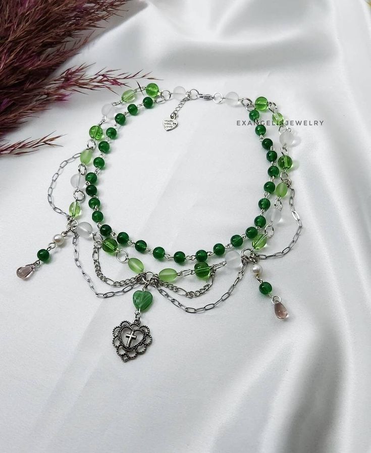 Beads Chocker Neckless, Green Fairy Necklace, Fairy Costume Jewelry, Green Necklace Beads, Fairy Choker, Fairycore Necklace, Necklace Grunge, Necklace With Cross, Wire Wrapped Jewelry Diy