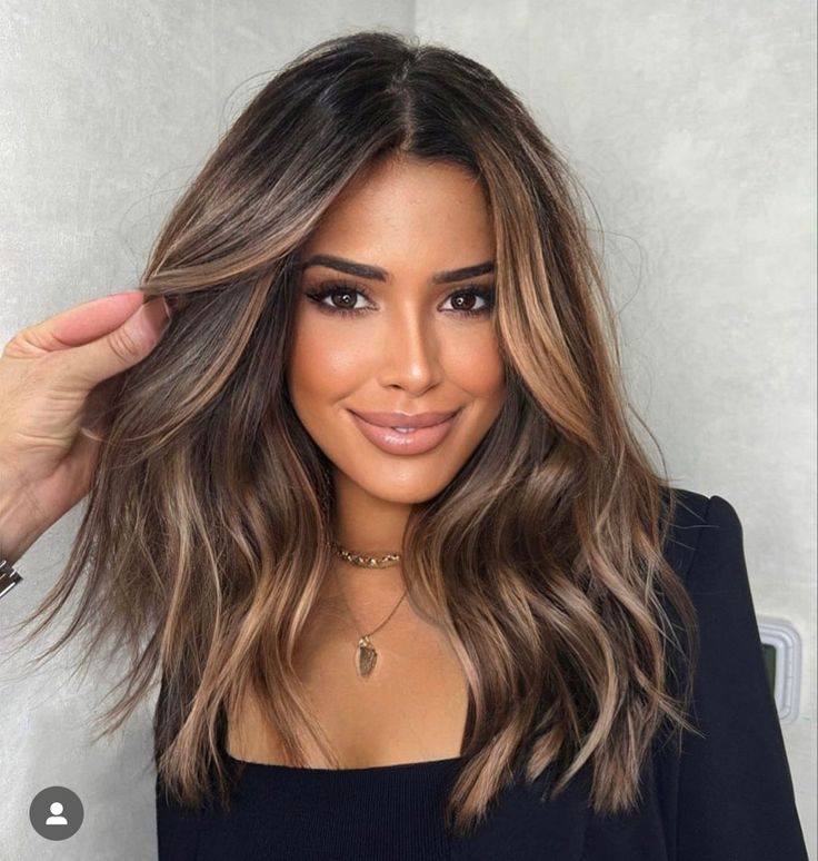 Baylage Hair, Best Hair Oil, Brunette Hair With Highlights, Oval Face Hairstyles, Spring Hair Color, Brunette Balayage Hair, Brown Hair Balayage, Balayage Brunette, Hair Color And Cut