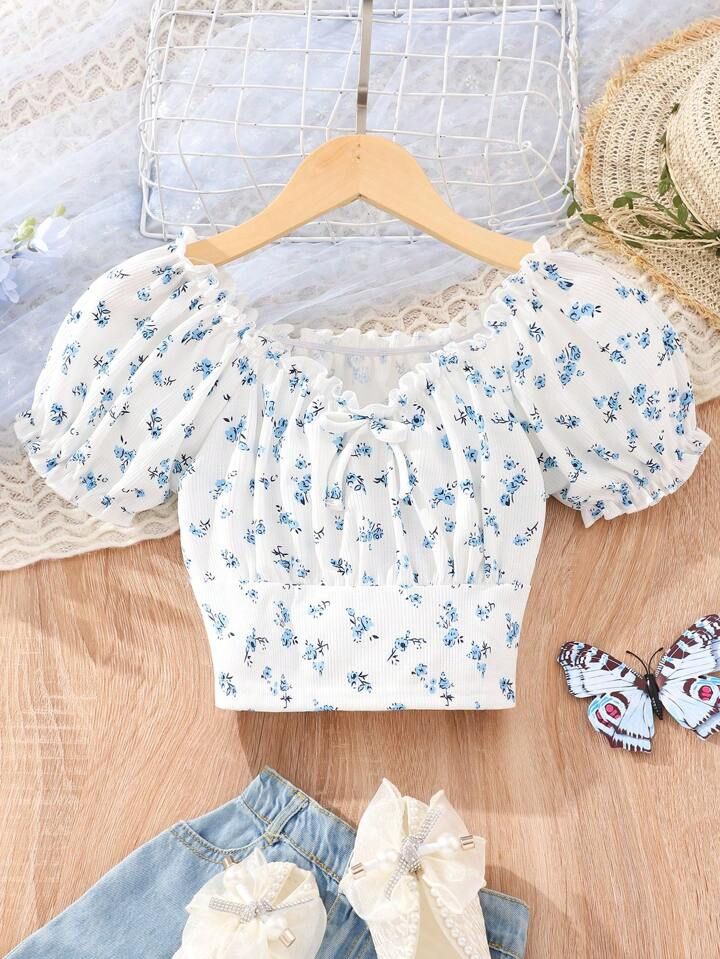 Blue Flower Top, Floral Puff Sleeve Top, Preppy Tops, Ditsy Floral Print, Summer Crop Tops, Crop Top Outfits, Cute Crop Tops, Summer Blouses, Cute Tshirts