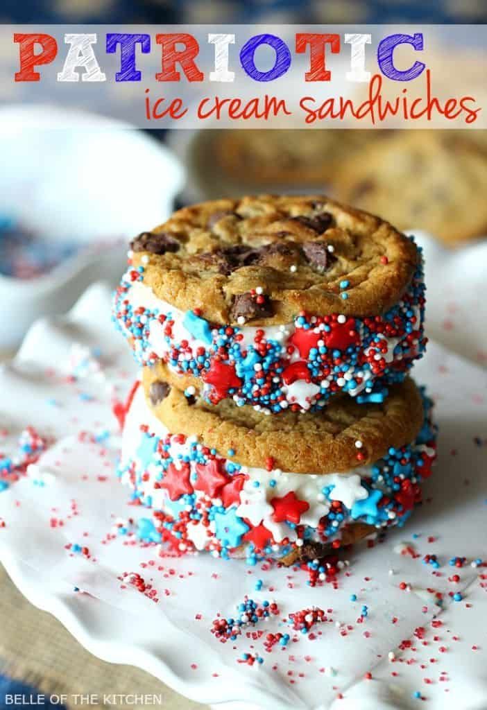 Ice cream sandwiches made with chocolate chip cookies on a white plate and red, white and blue sprinkles. Drawing Sandwich, Belle Of The Kitchen, Easy Ice Cream Sandwiches, Blue Sprinkles, Ice Cream Sandwiches Recipe, Cake Drawing, Ice Cream Sprinkles, 4th Of July Desserts, Easy Ice Cream